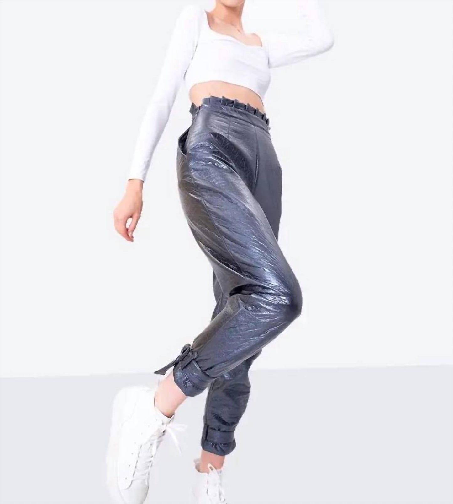 Belted Hem Carrot Pants