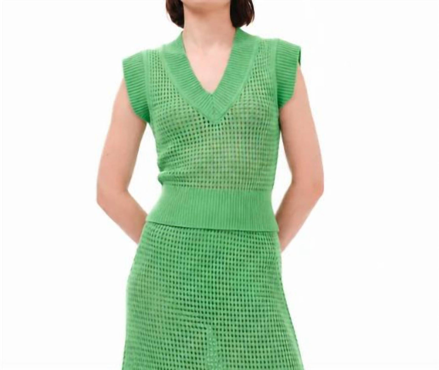 Connection Sleeveless Knitted Top