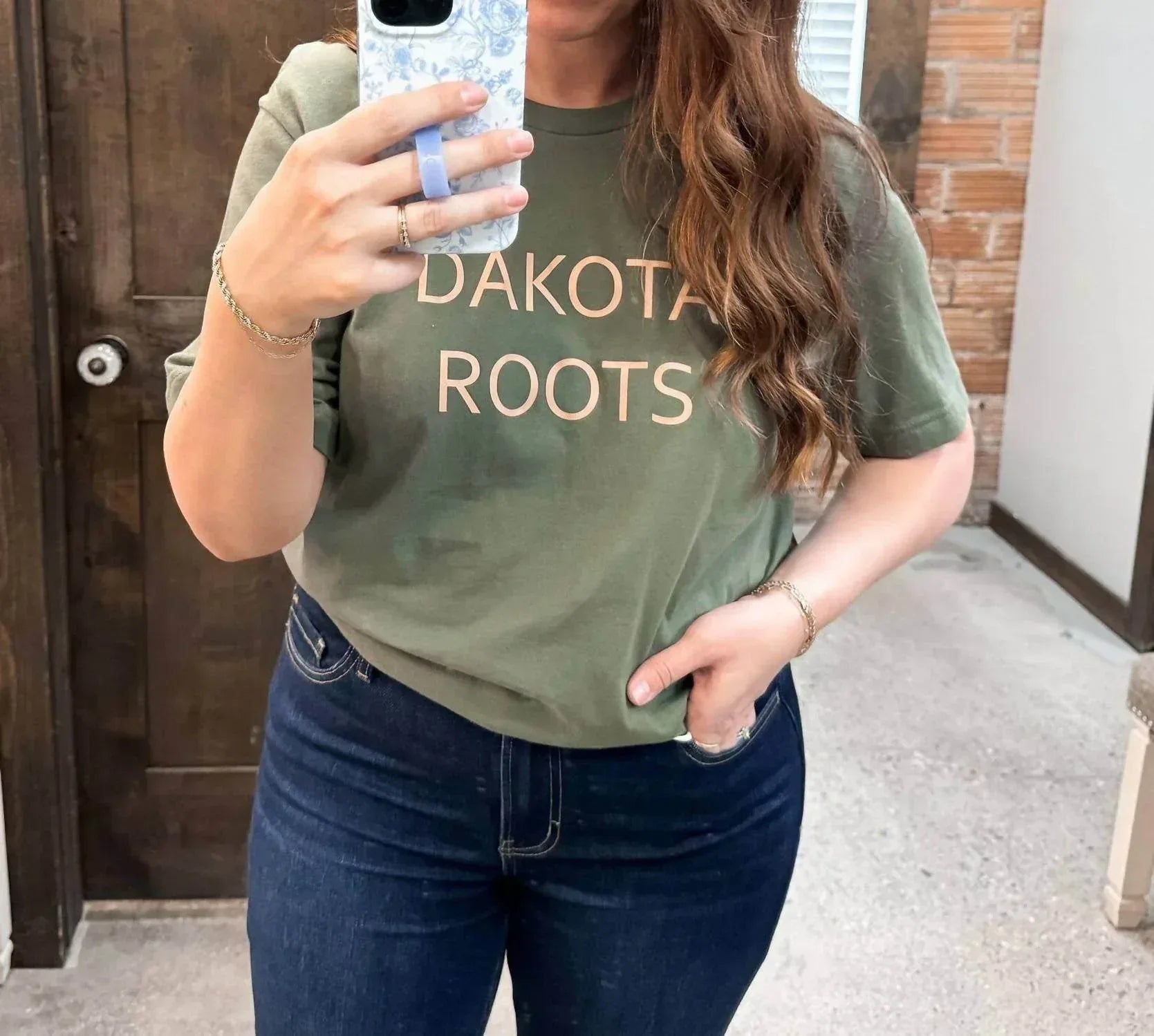 The Minted Olive - Dakota Roots Short Sleeve Tee - Rack Hunt