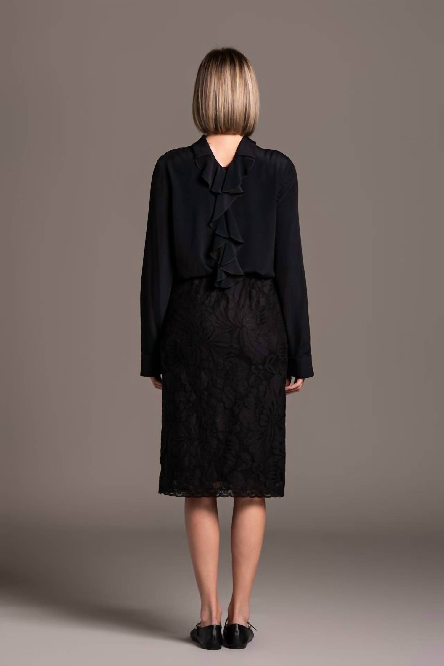 N°21 - Ruffle Back Blouse - Rack Hunt -