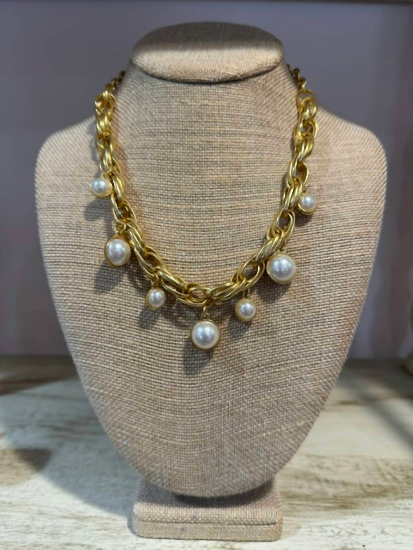 Women's Intertwined Pearl Drop Necklace