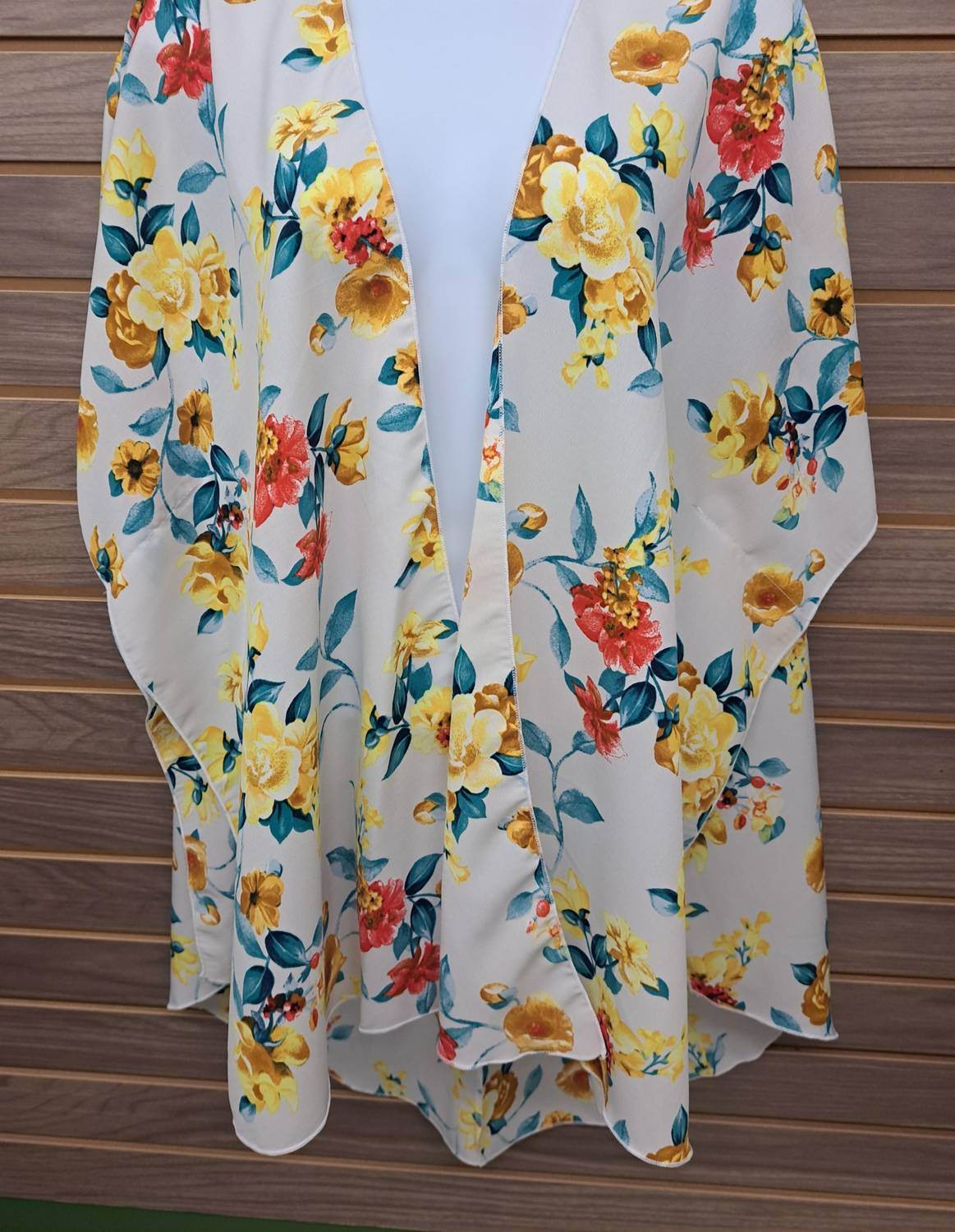 Sweet Adelyn - Women's Floral Lightweight Shawl - Rack Hunt