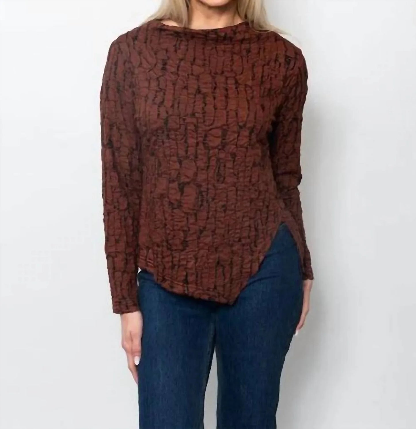 SNO SKINS - Blister Knit Asymmetrical Hem Top - Rack Hunt