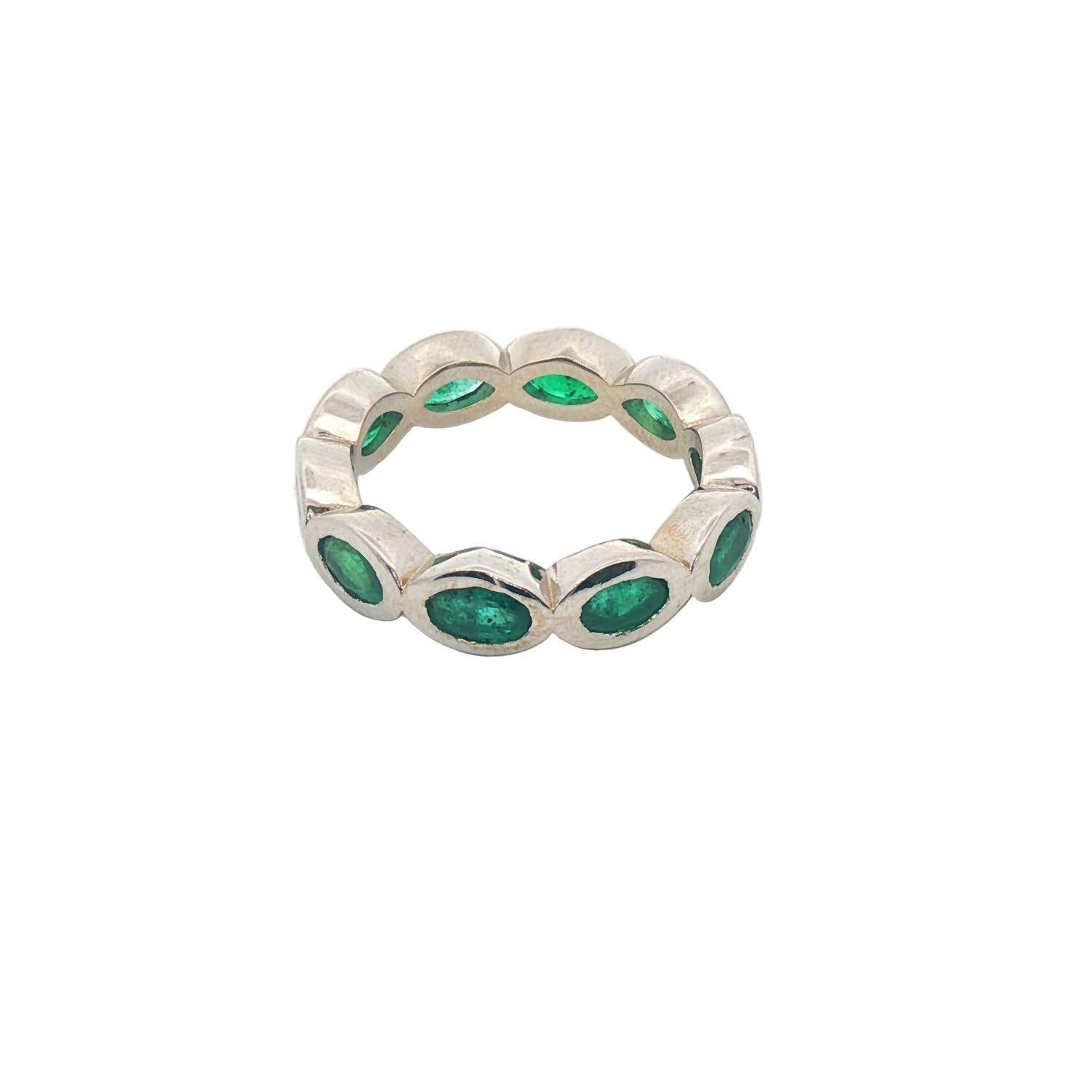 Normani - Women's Genuine Oval Emerald Bezel Fashion Ring - Rack Hunt -