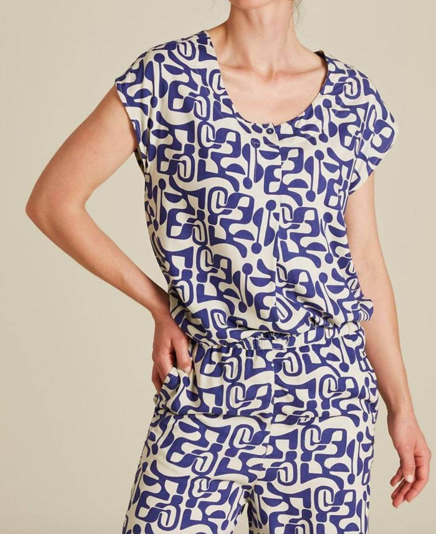 Tranquillo - Post Modern Tee - Rack Hunt -