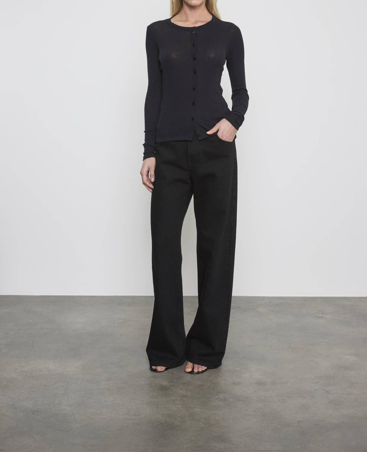 CASHMERE JERSEY FITTED CARDIGAN