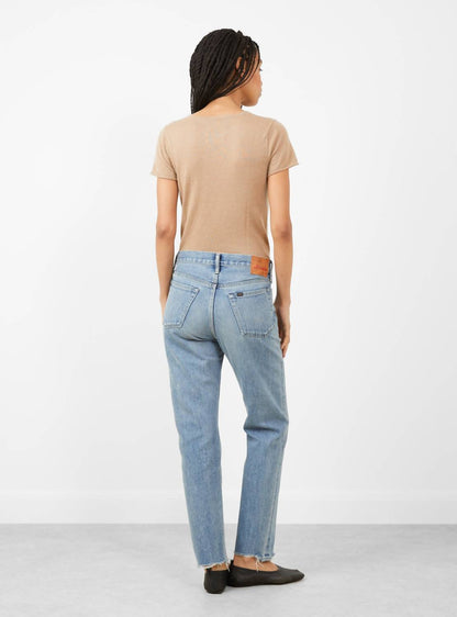 Narrow Tapered Cut Jeans