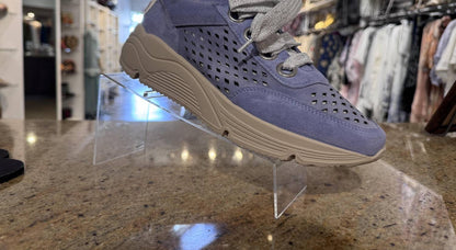 WOMEN'S BINX SNEAKER