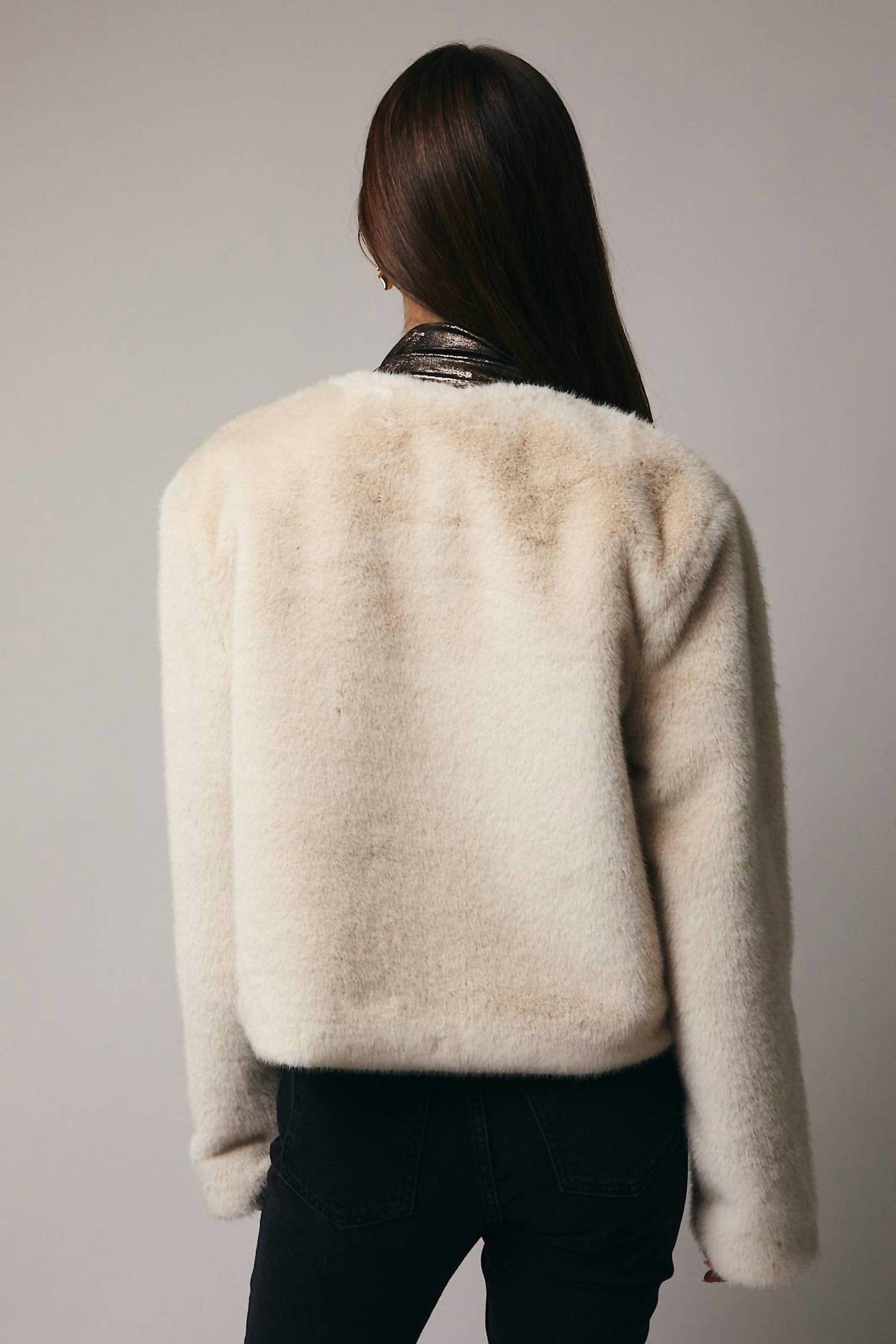 Cropped Long Sleeve Fur Coat