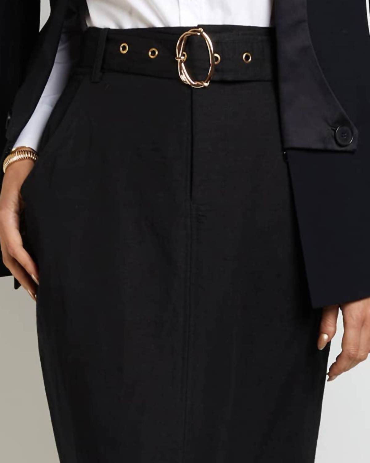 Joyce met Rachie - The Sarita Skirt - Rack Hunt -