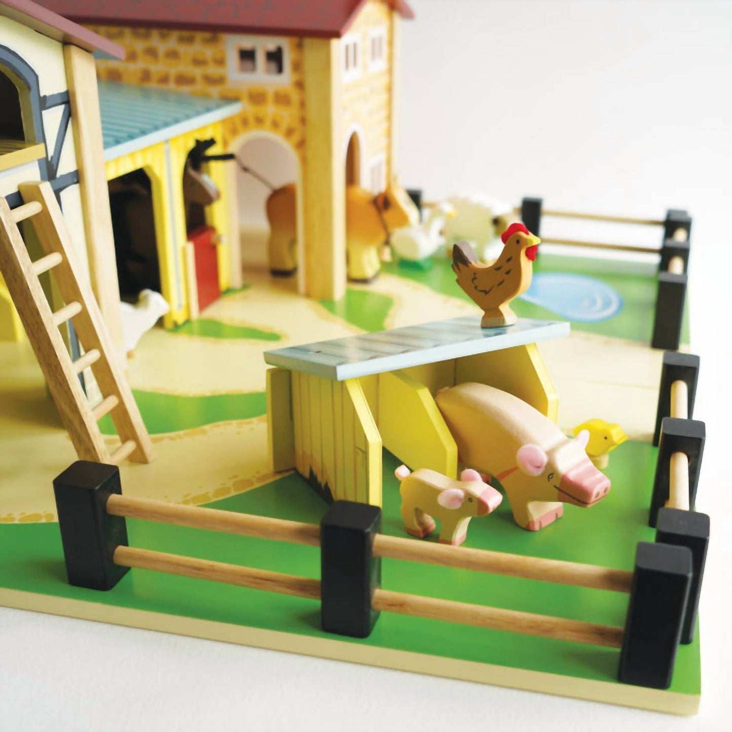 Le Toy Van - The Farmyard - Rack Hunt -