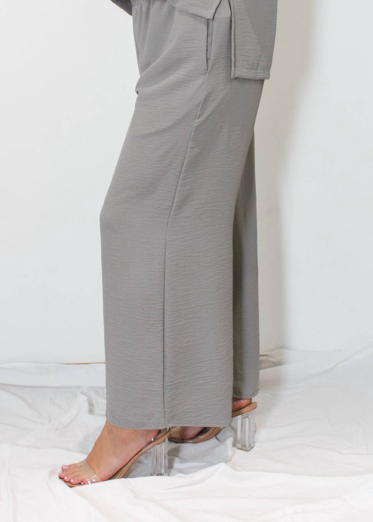 Airflow Pull-on Wide Leg Pants