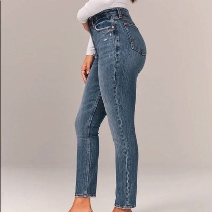 Women's Ankle Straight Jeans