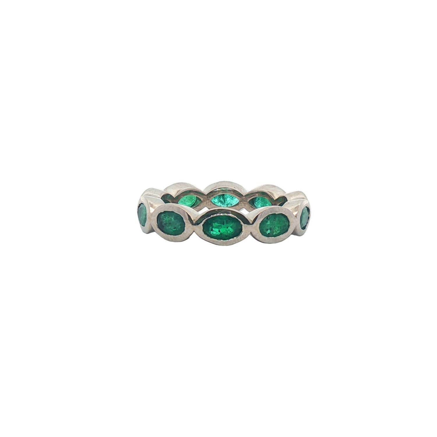 Normani - Women's Genuine Oval Emerald Bezel Fashion Ring - Rack Hunt -