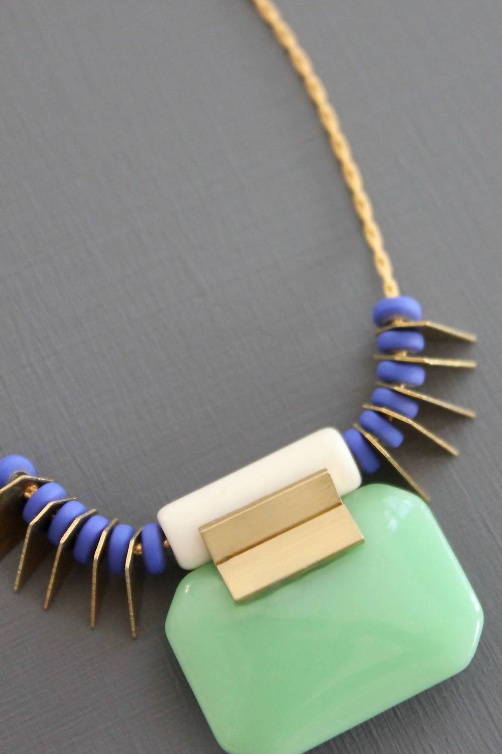 Women's Vintage Glass Necklace
