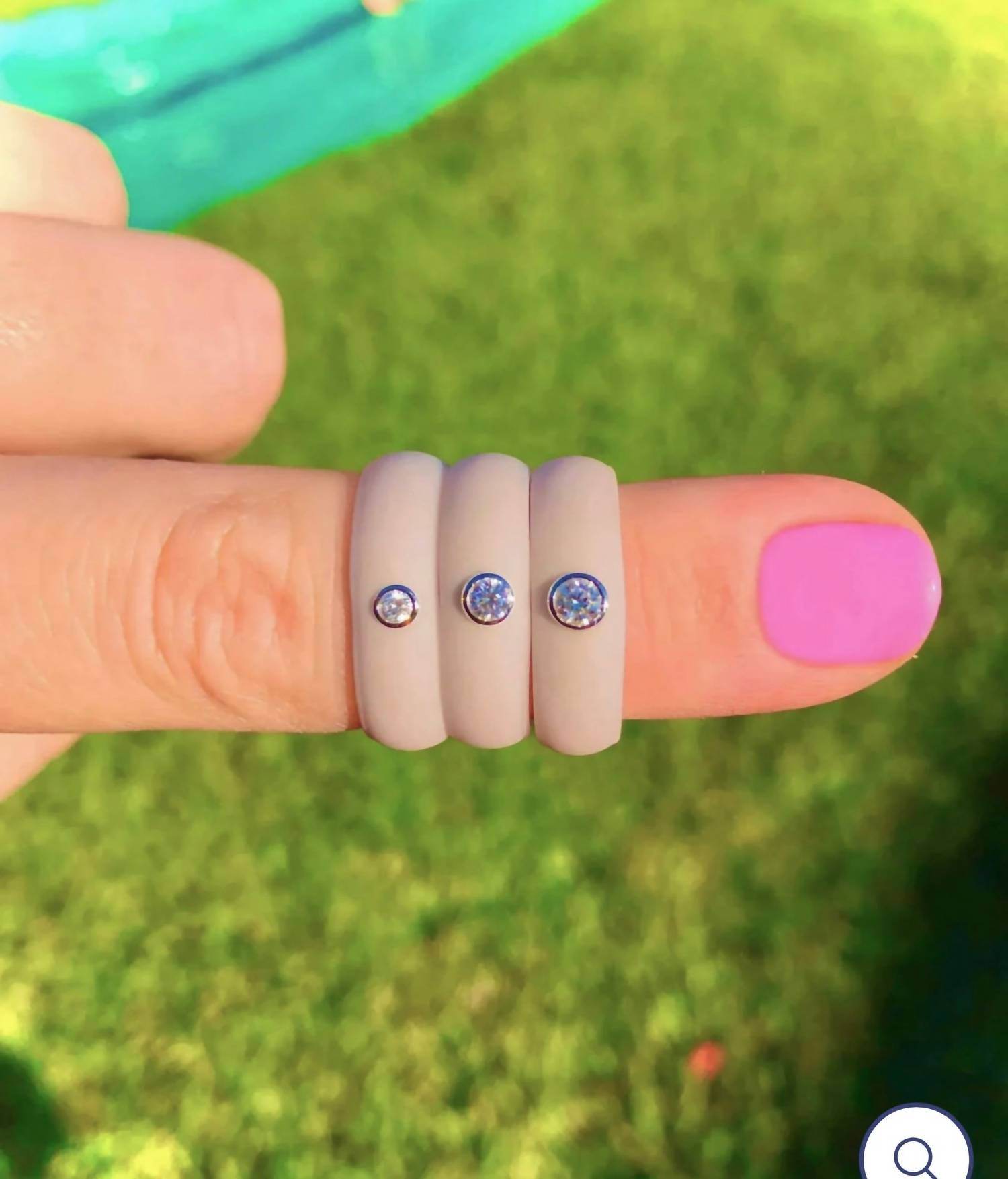 Casual Carats - Silicone Diamond Band Set - Rack Hunt