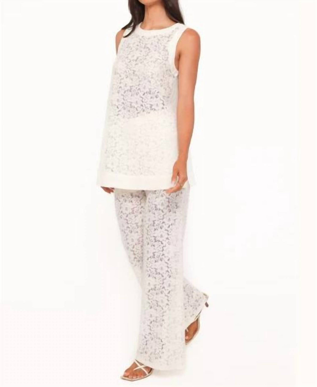 Womeon's Sammy Embroidered Set