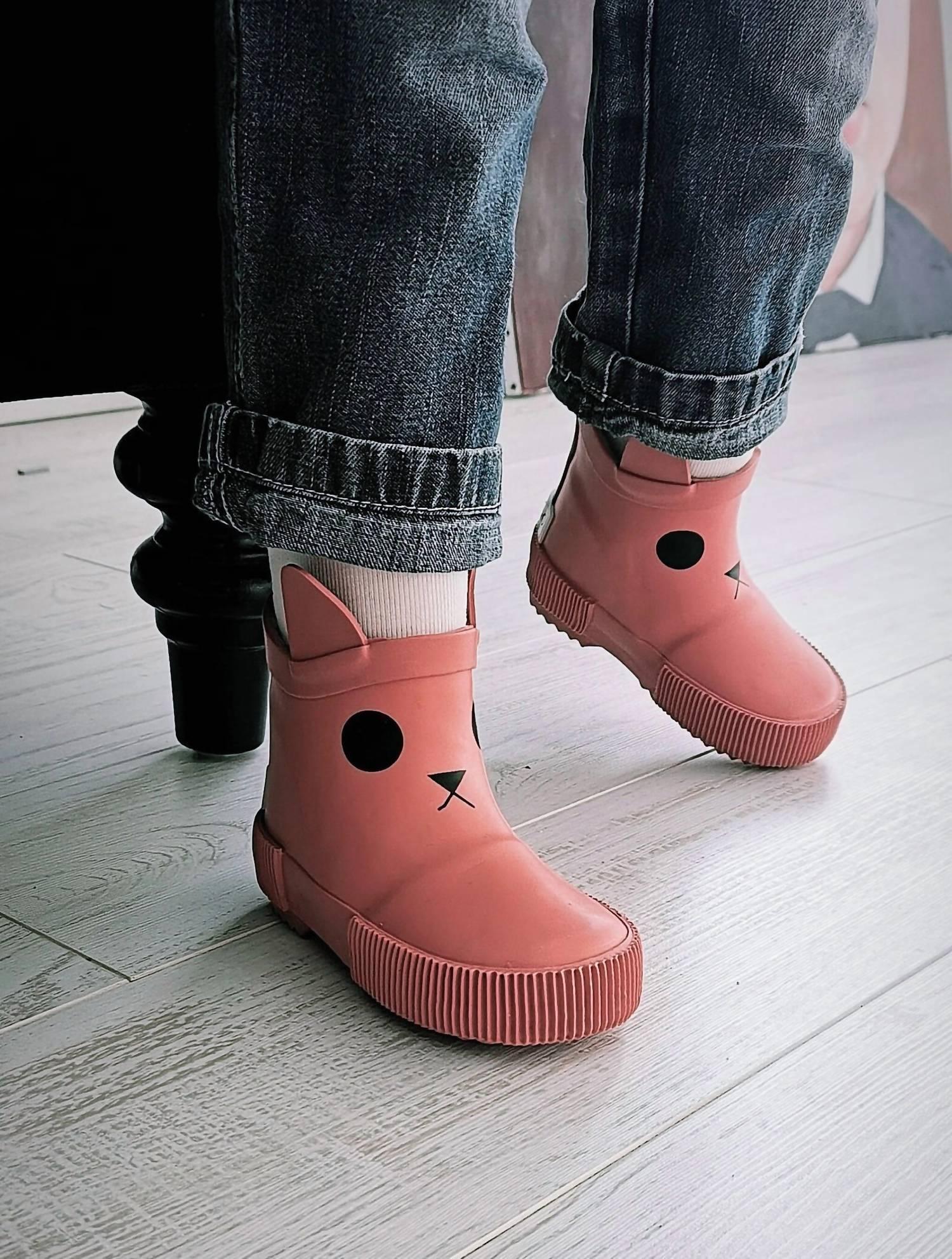 Boxbo - Girl's Kerran Boots - side view - Rack Hunt