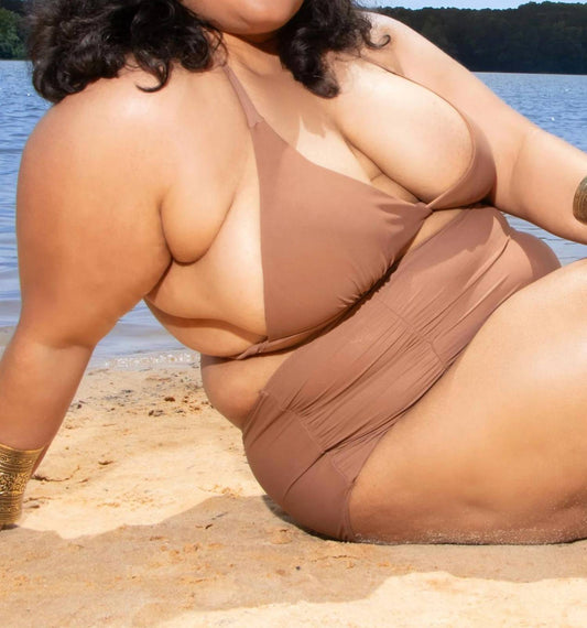 San-dy Two-Piece Swimwear - Curvy