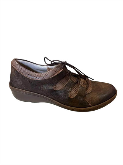 DKODE - Women's Nadira Lace-Up Shoe - Rack Hunt