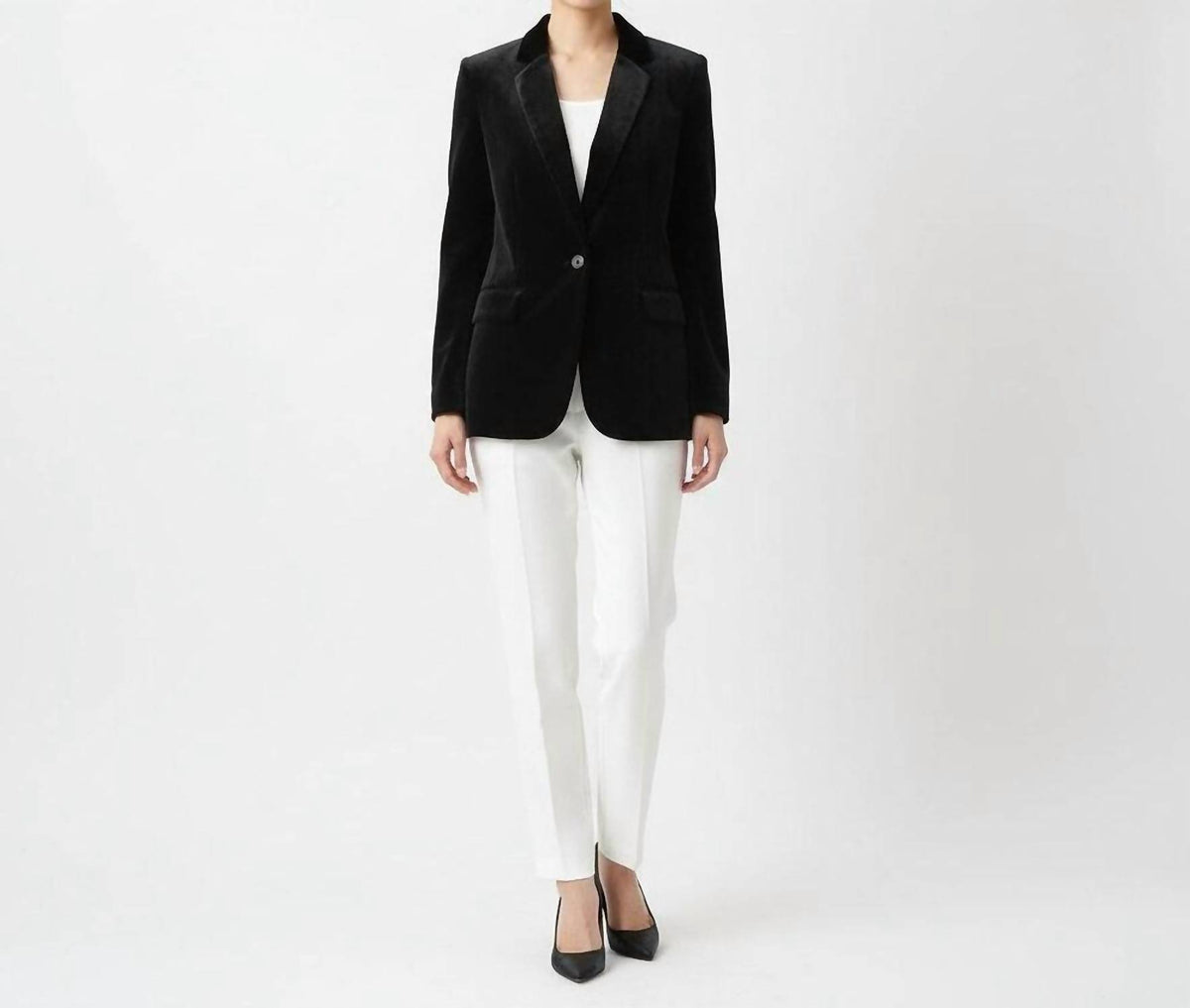 Long Sleeve Velvet Blazer