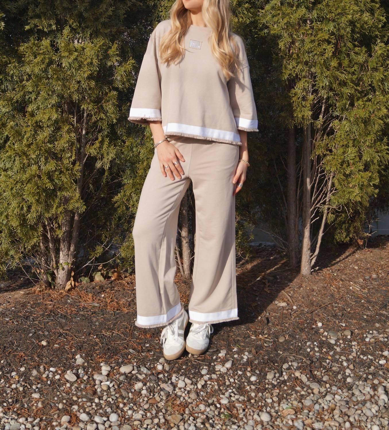 Margittes - Short Sleeve Top With Trim - Rack Hunt