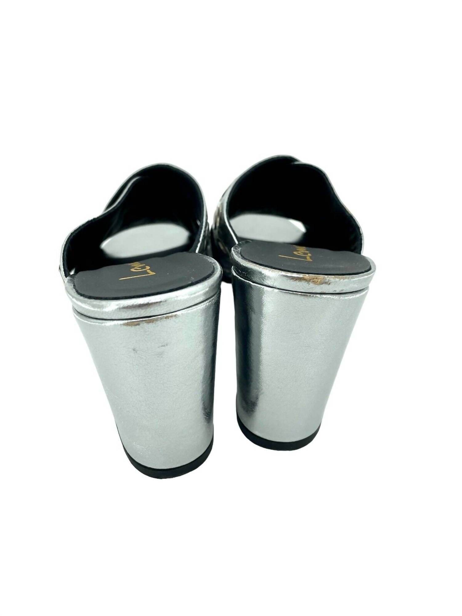 LEMARÉ - Women's Metallic Cross Grommet Block Heel Sandals - Rack Hunt