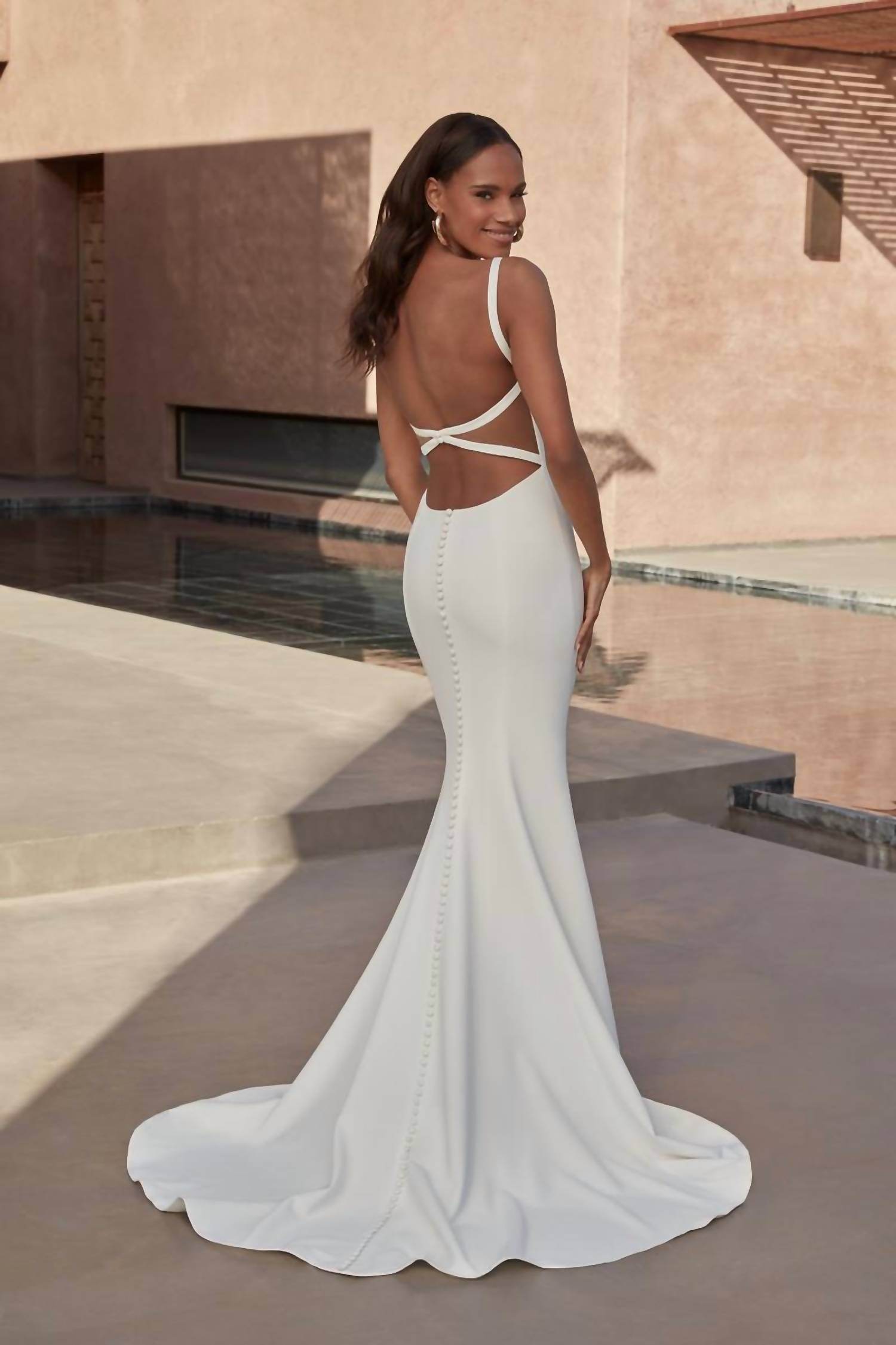 Justin Alexander - Square Neck Wedding Gown - Rack Hunt -