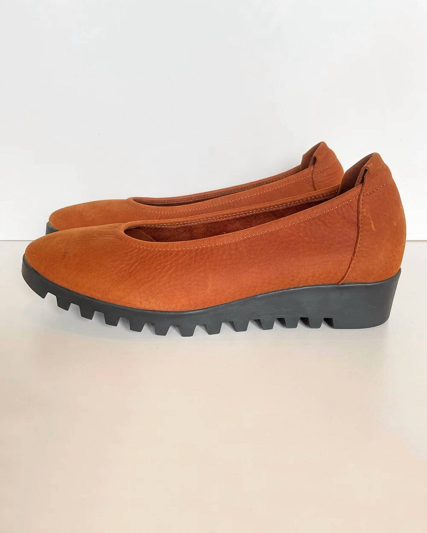 Women's Lomiss Suede Ballet Flat