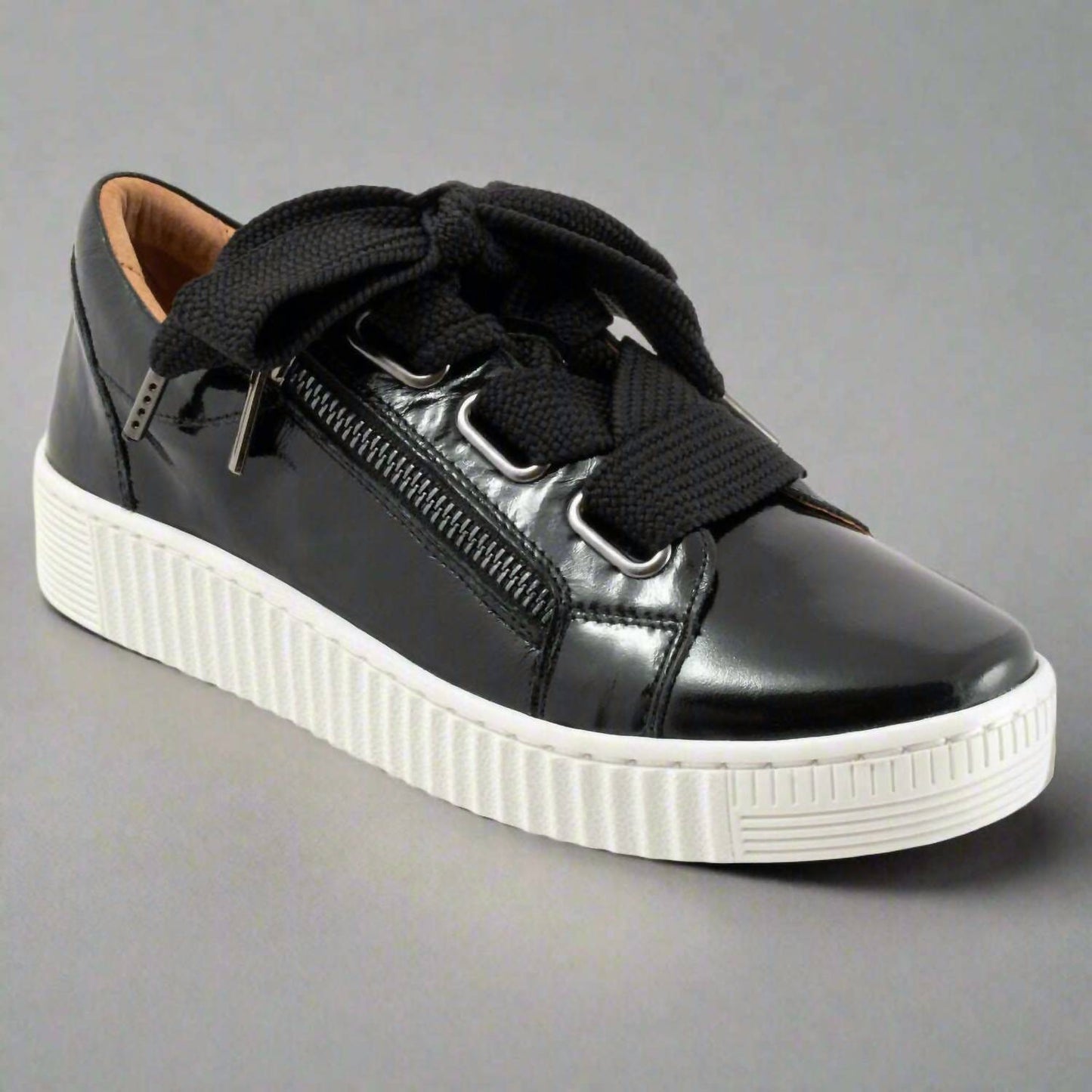 Women's Jovi Sneakers