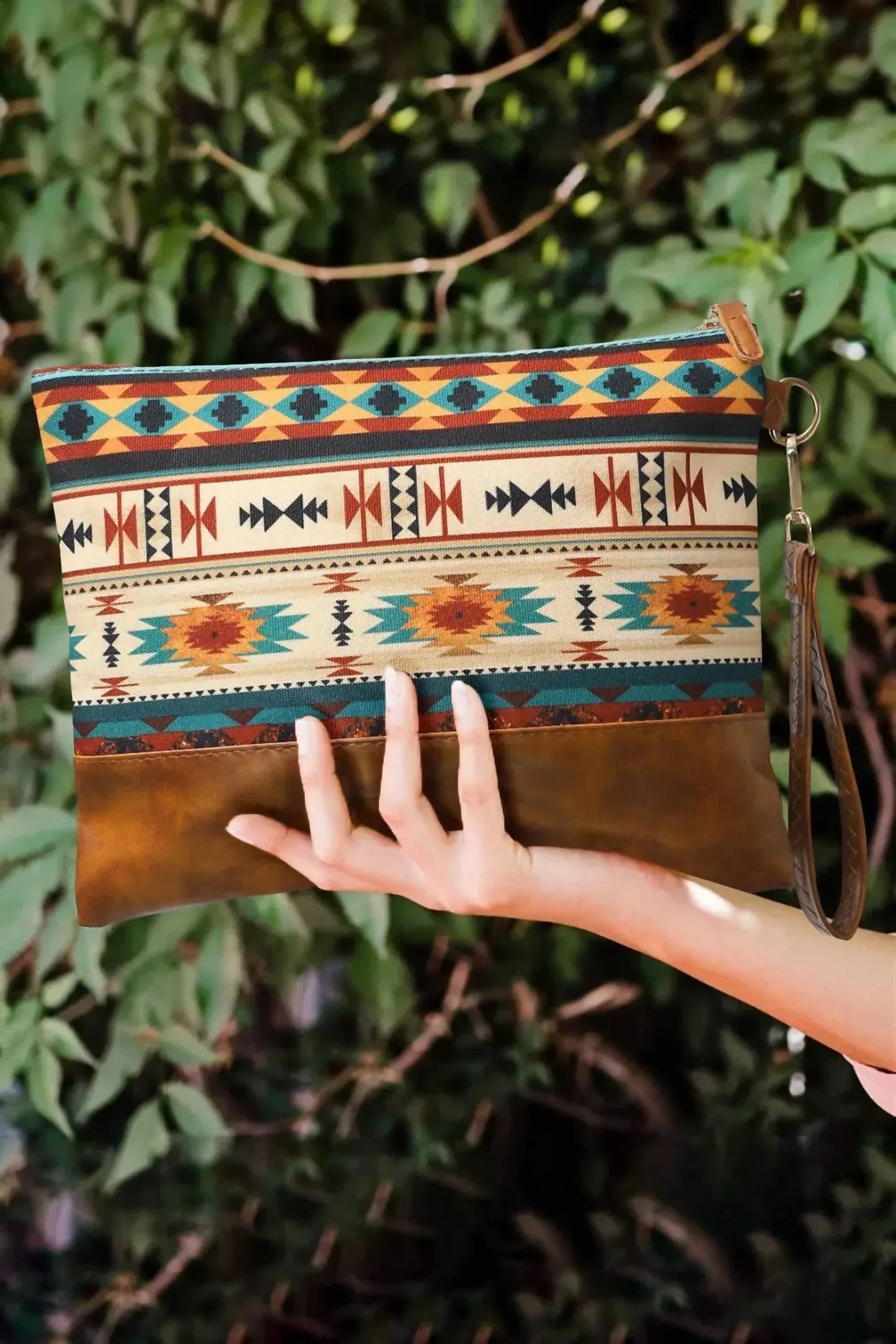 Blushing Owl Co - Women's Western Aztec Print Clutch Handbag Purse - Rack Hunt