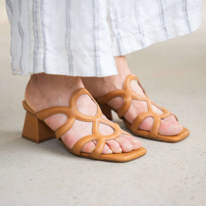 Women's Go Heeled Sandal