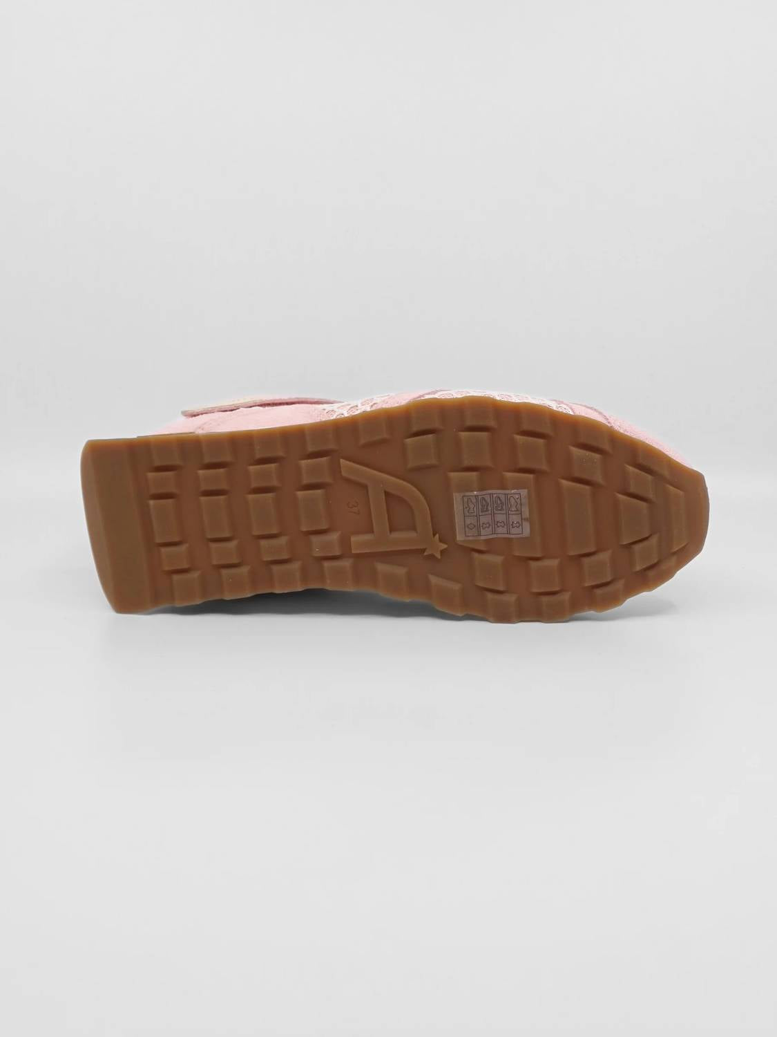 Women's Kore Sneaker