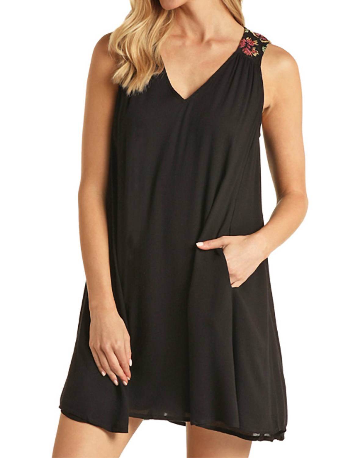 Rock & Roll Cowgirl - Floral Embroidered Dress - Rack Hunt