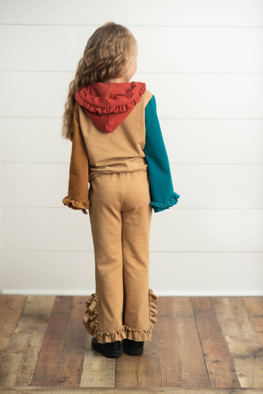 Girl's Color Block Hooded Ruffle Pocket Set