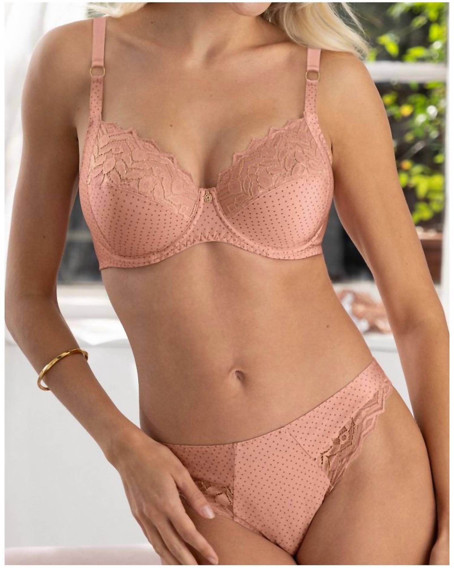 Antigel Boudoir de Filles - Low Waist Brief - Rack Hunt