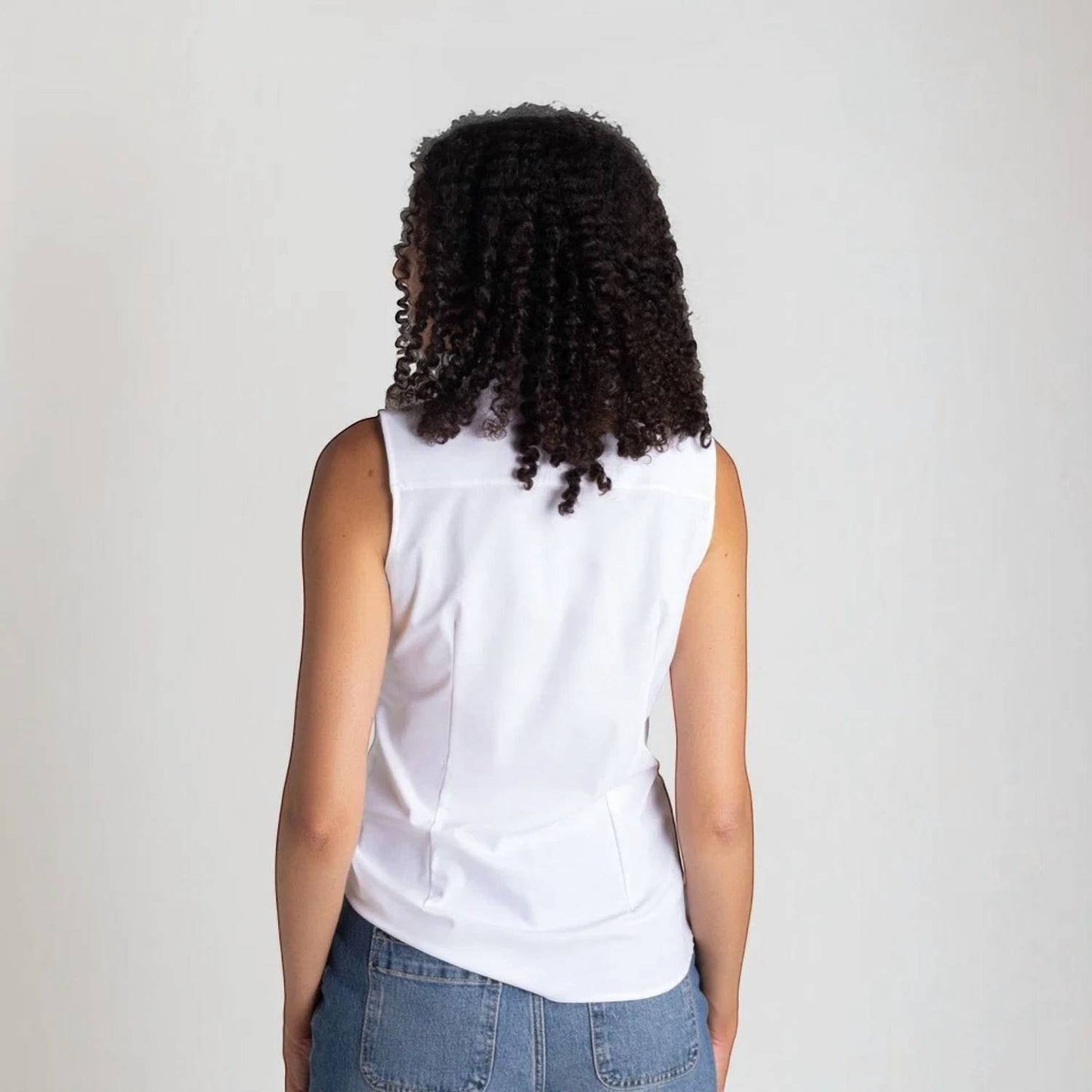 Annie Sleeveless Button Up Shirt