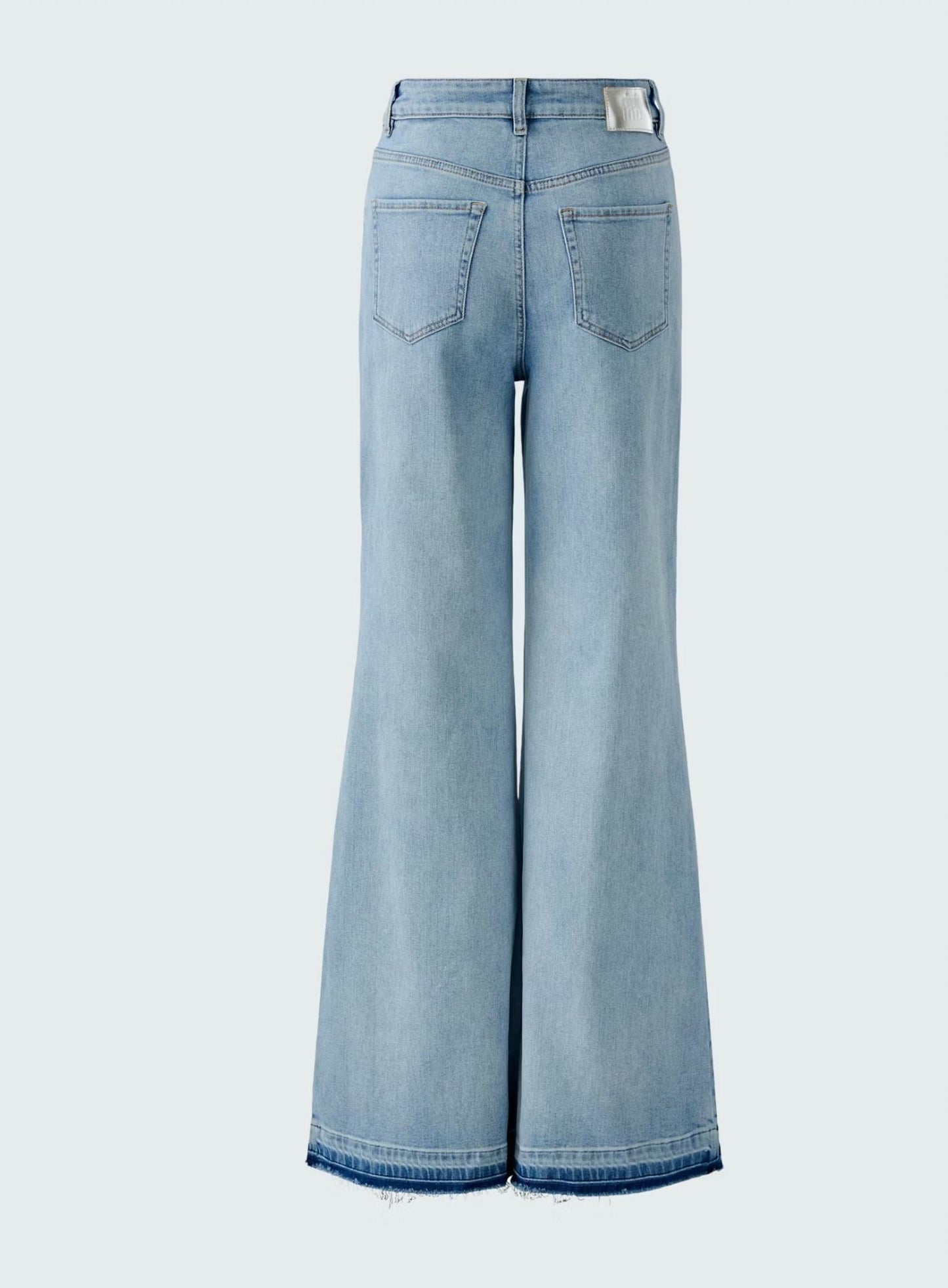 Wide-cut Flared Jeans