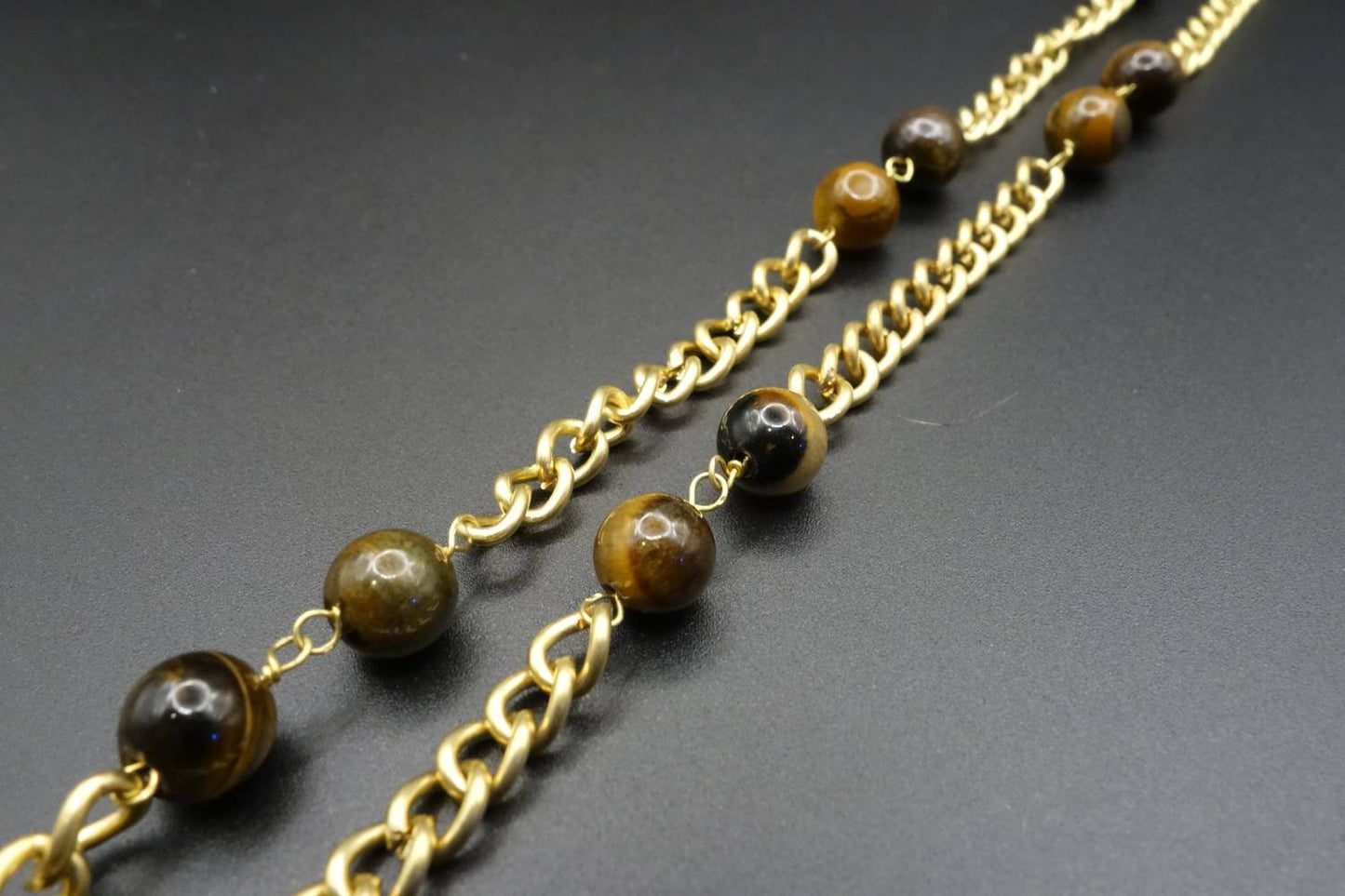 StandAwt - Women's Tiger Sunglasses Chain - Rack Hunt -