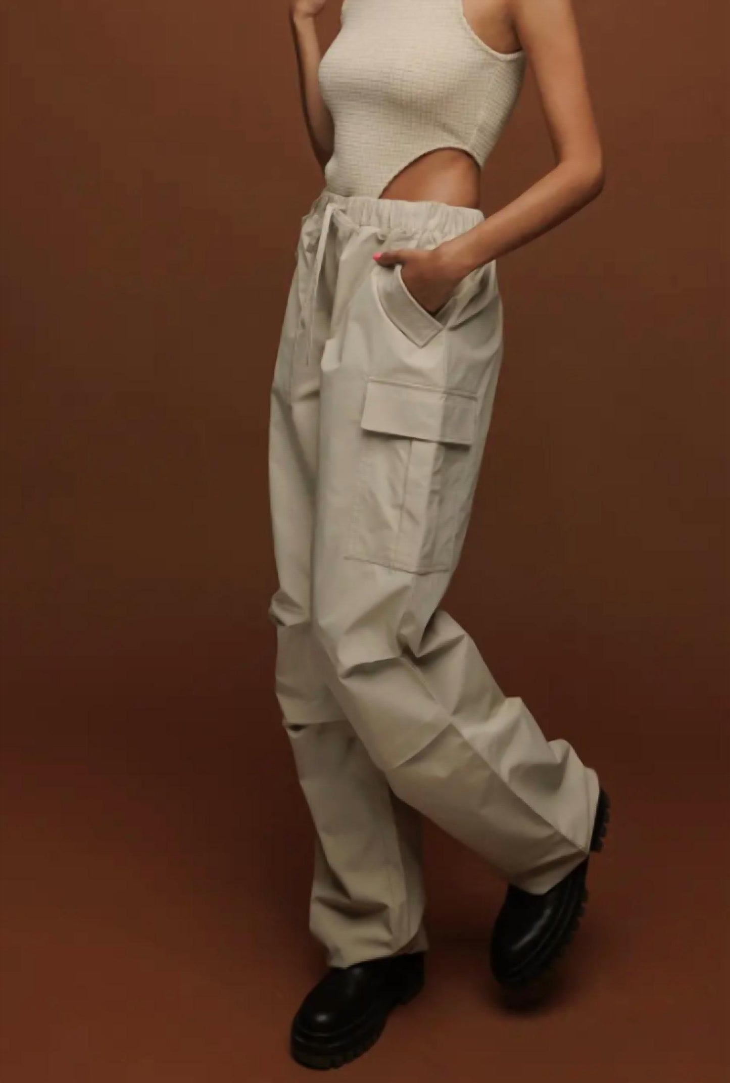 Wide Legs Cargo Pants