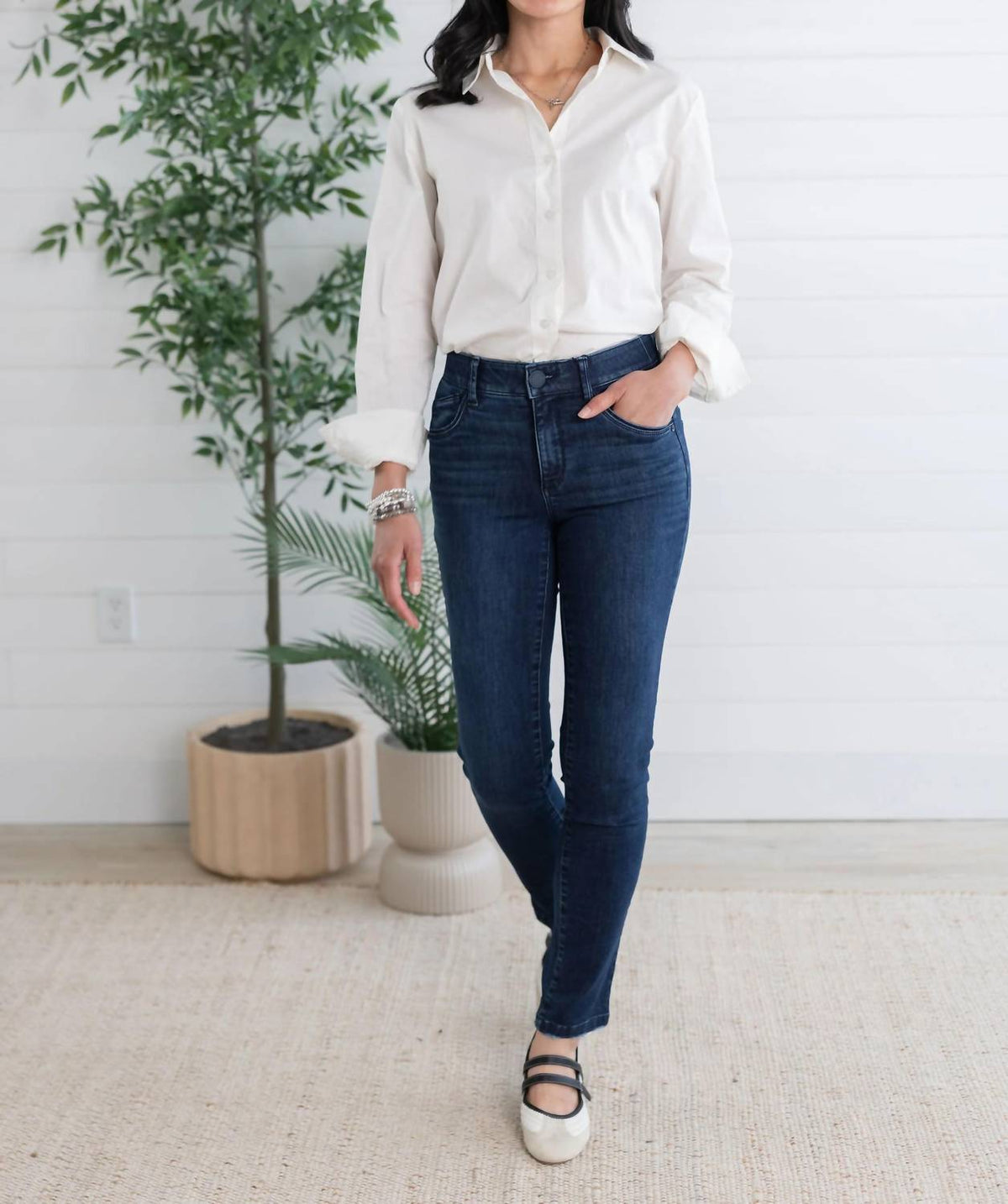 Essential Straight Leg Jeans
