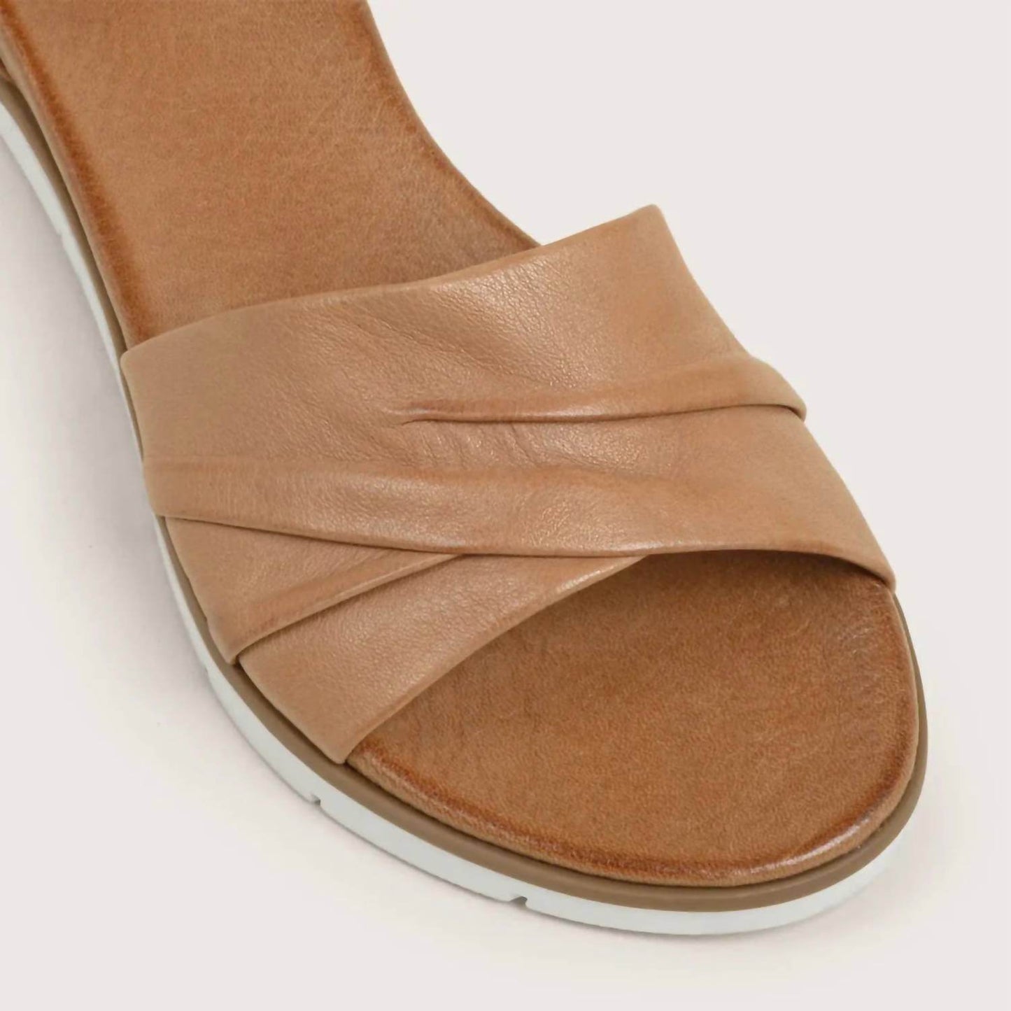 DNA Footwear - Women's Leather Sandal - Rack Hunt