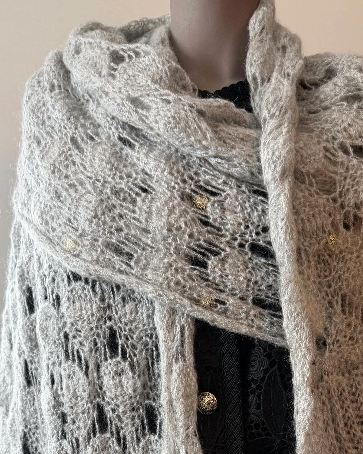 Women's Knit Scarf
