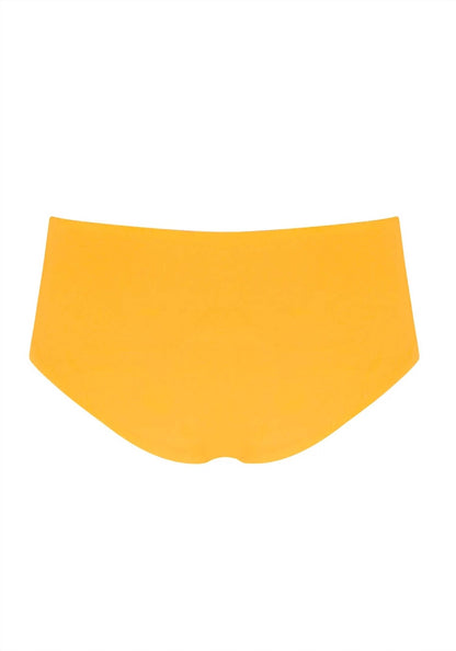 Bobbi Terry Short