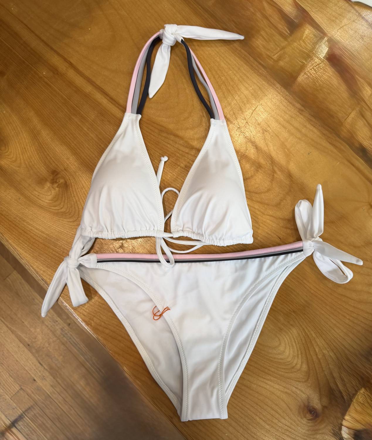 TRIANGLE BIKINI TOP