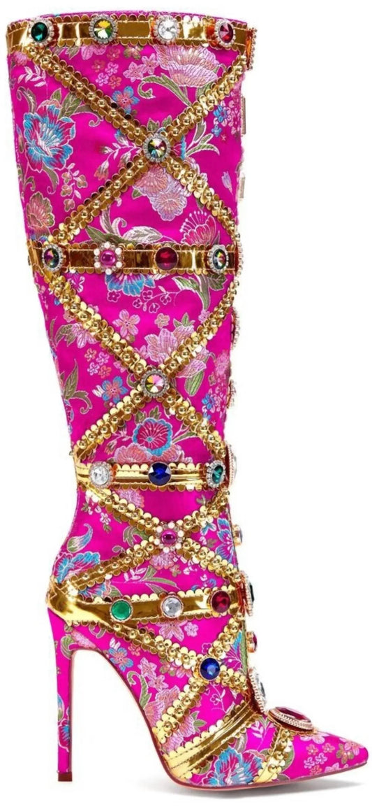 Azelia Wang - Women's Confident Boots - Rack Hunt