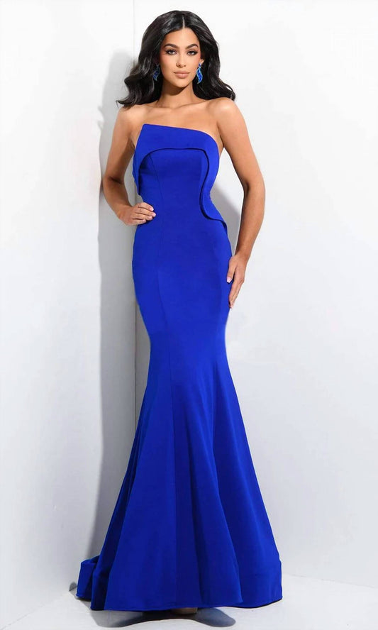 Strapless Bateau Neckline Trumpet Dress