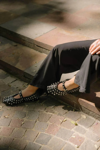 Vicson - Women's Maia Crystal Flats - Rack Hunt
