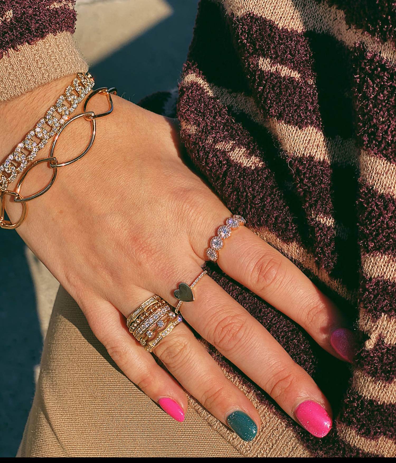 Normani - Women's Diamond Curb Link Bangle - Rack Hunt -