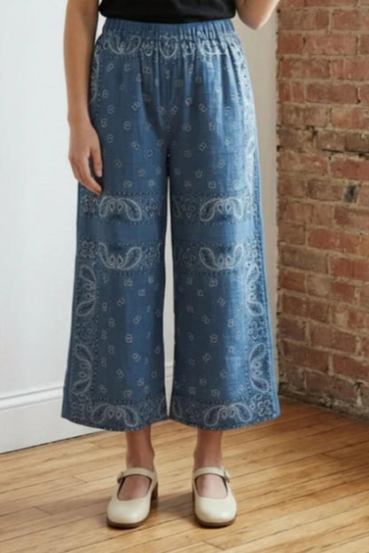 Bandana Print Cropped Pants